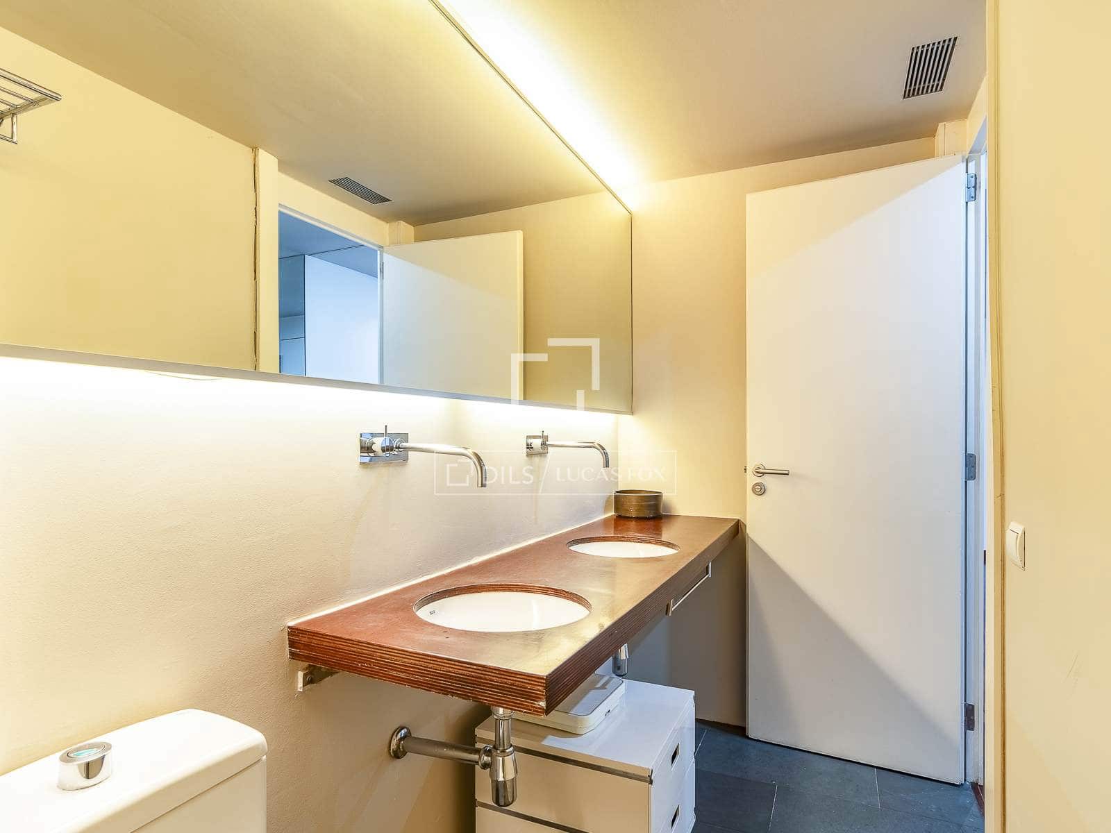 4 bedroom Penthouse for sale in Barcelona city with pool - € 2,200,000 (Ref: 9642868)