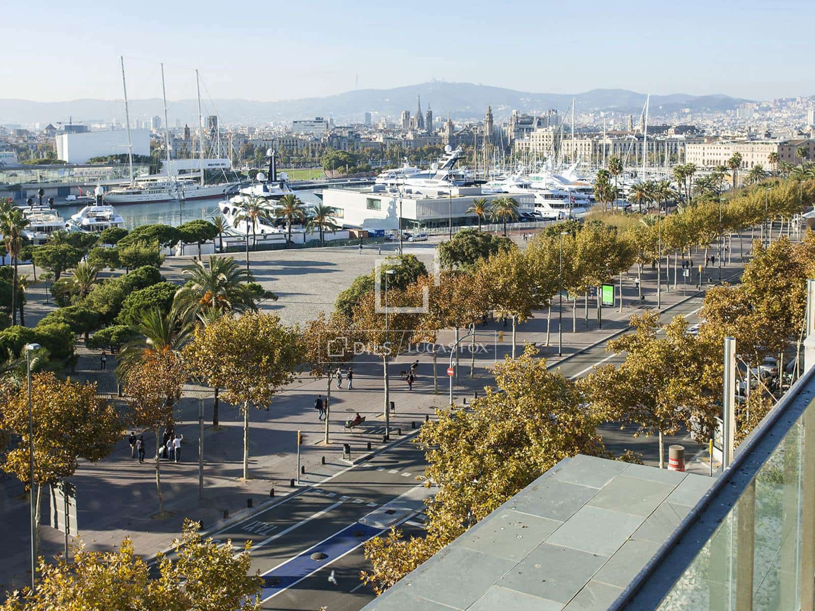 4 bedroom Penthouse for sale in Barcelona city with pool - € 2,200,000 (Ref: 9642868)