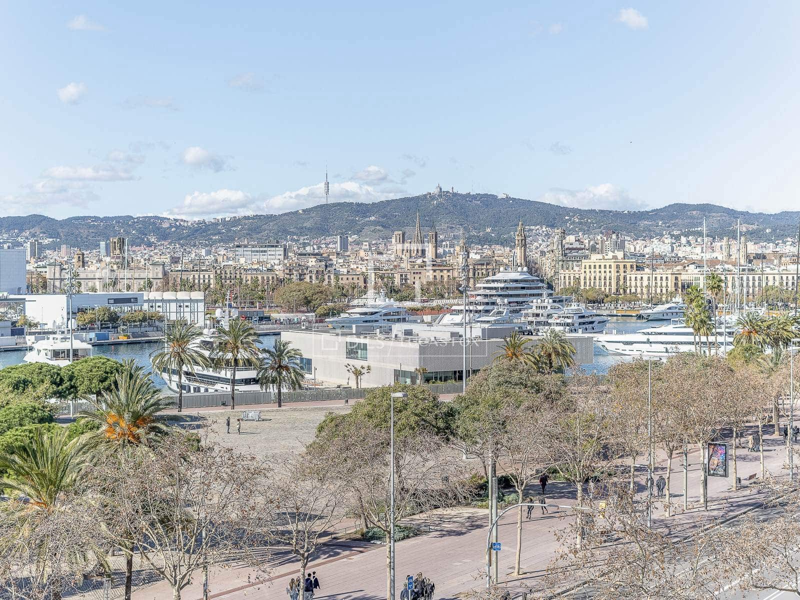 4 bedroom Penthouse for sale in Barcelona city with pool - € 2,200,000 (Ref: 9642868)