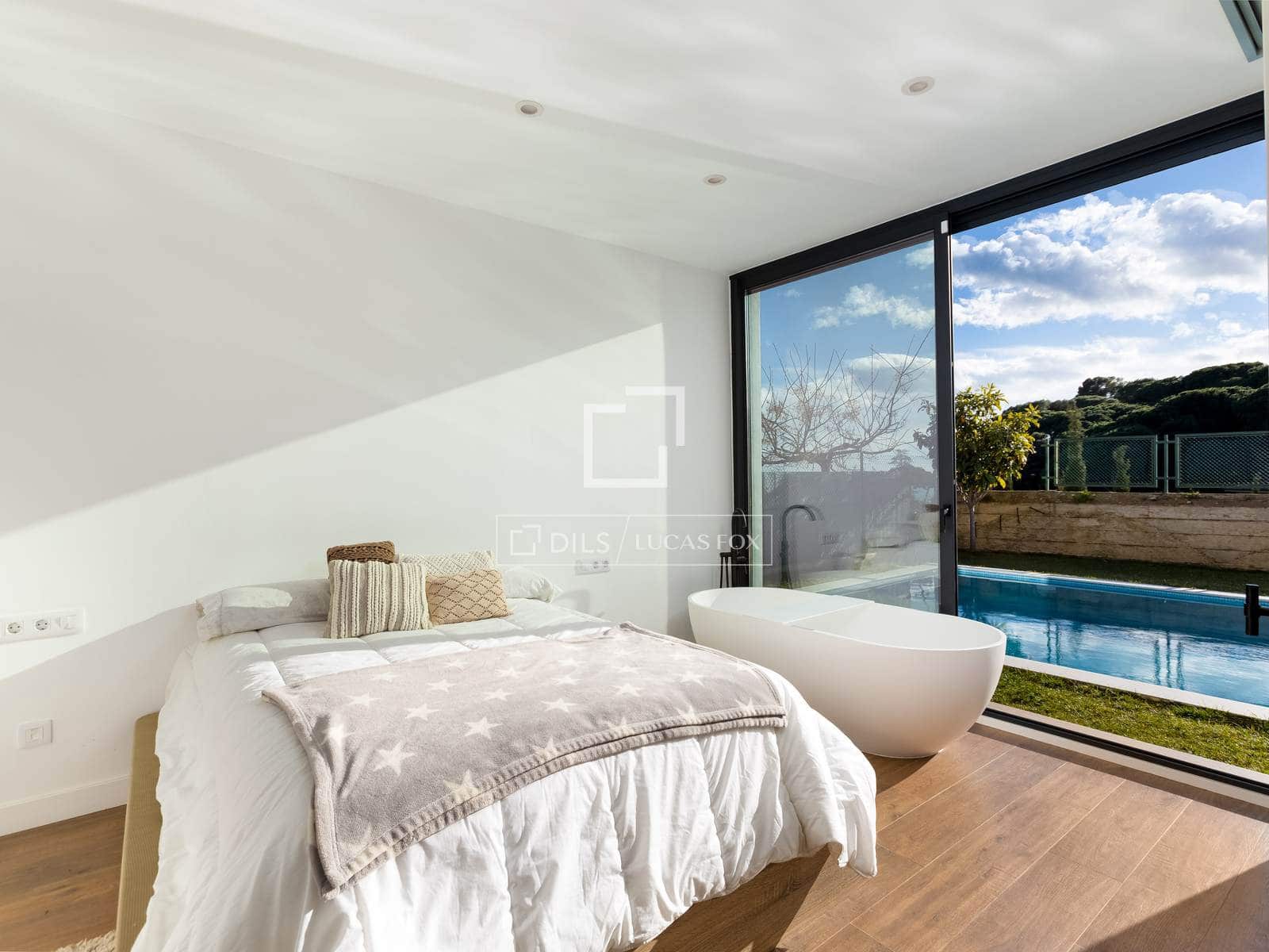 6 quarto Moradia para venda em Premia de Dalt com piscina garagem - 1 450 000 € (Ref: 9642869)