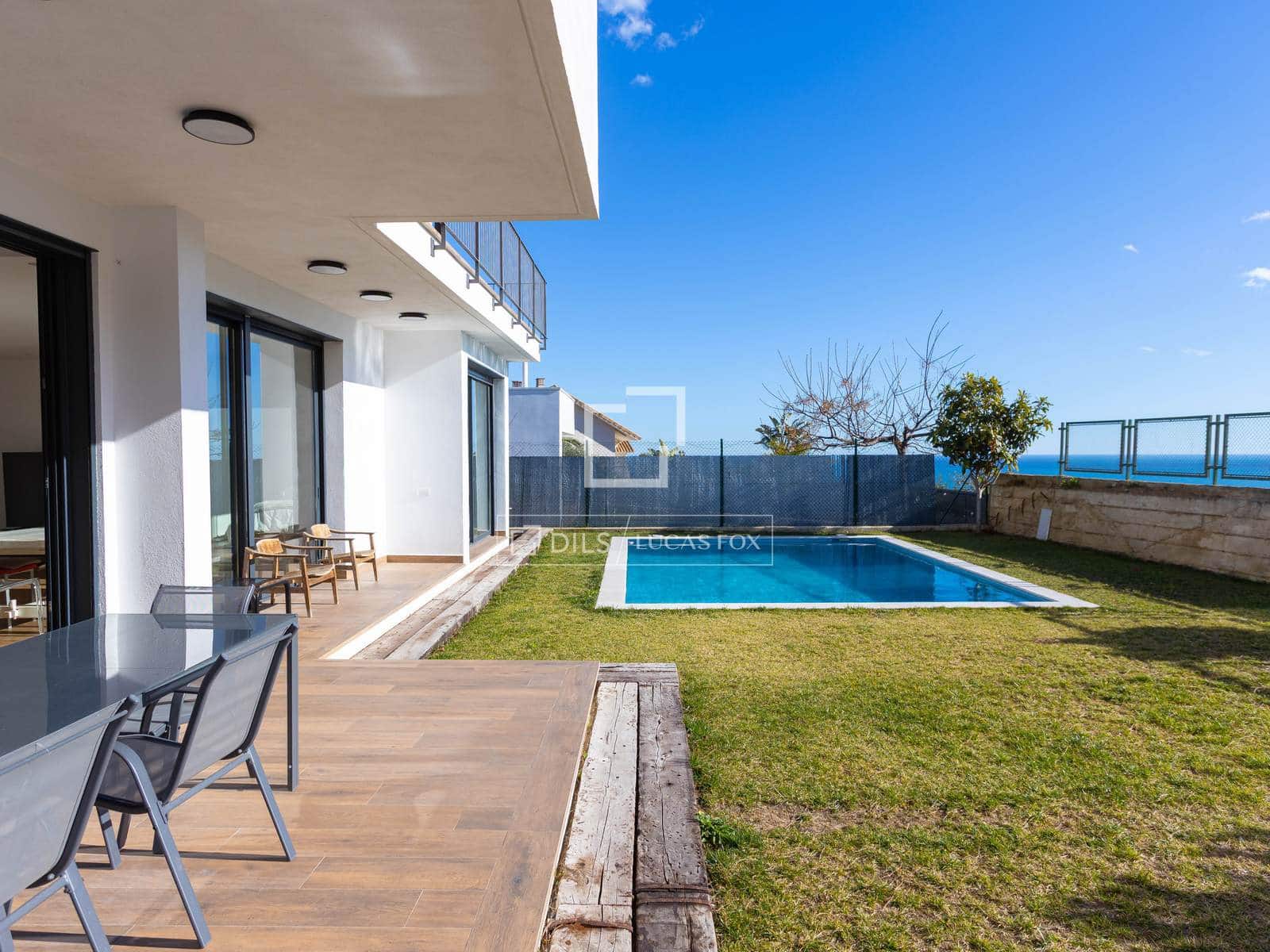 6 quarto Moradia para venda em Premia de Dalt com piscina garagem - 1 450 000 € (Ref: 9642869)