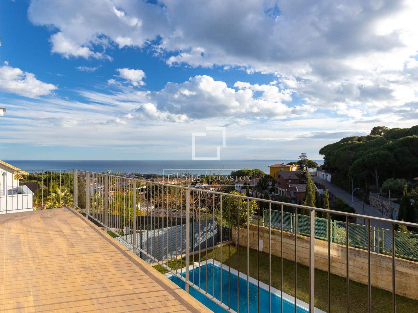 6 quarto Moradia para venda em Premia de Dalt com piscina garagem - 1 450 000 € (Ref: 9642869)