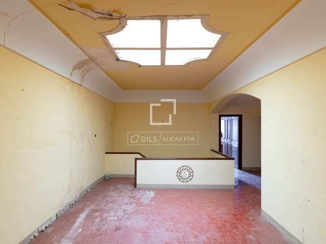 Kaupallinen myytävänä paikassa Sant Andreu de Llavaneres mukana uima-altaan 
autotalli - 2 100 000 € (Ref: 9642871)