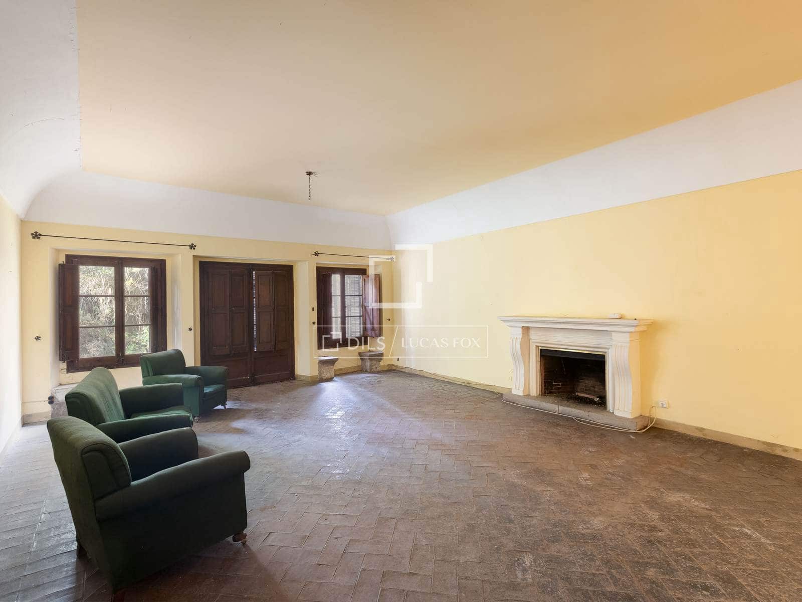 Kaupallinen myytävänä paikassa Sant Andreu de Llavaneres mukana uima-altaan 
autotalli - 2 100 000 € (Ref: 9642871)