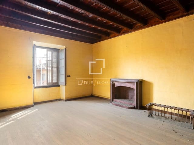 Kaupallinen myytävänä paikassa Sant Andreu de Llavaneres mukana uima-altaan 
autotalli - 2 100 000 € (Ref: 9642871)