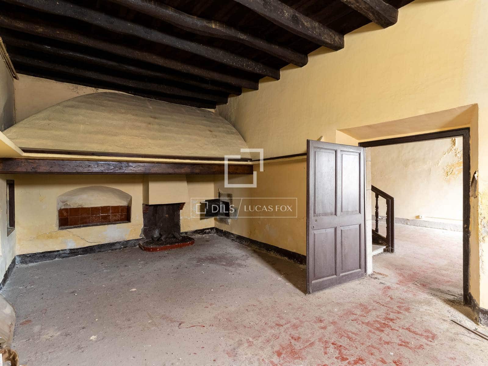 Kaupallinen myytävänä paikassa Sant Andreu de Llavaneres mukana uima-altaan 
autotalli - 2 100 000 € (Ref: 9642871)