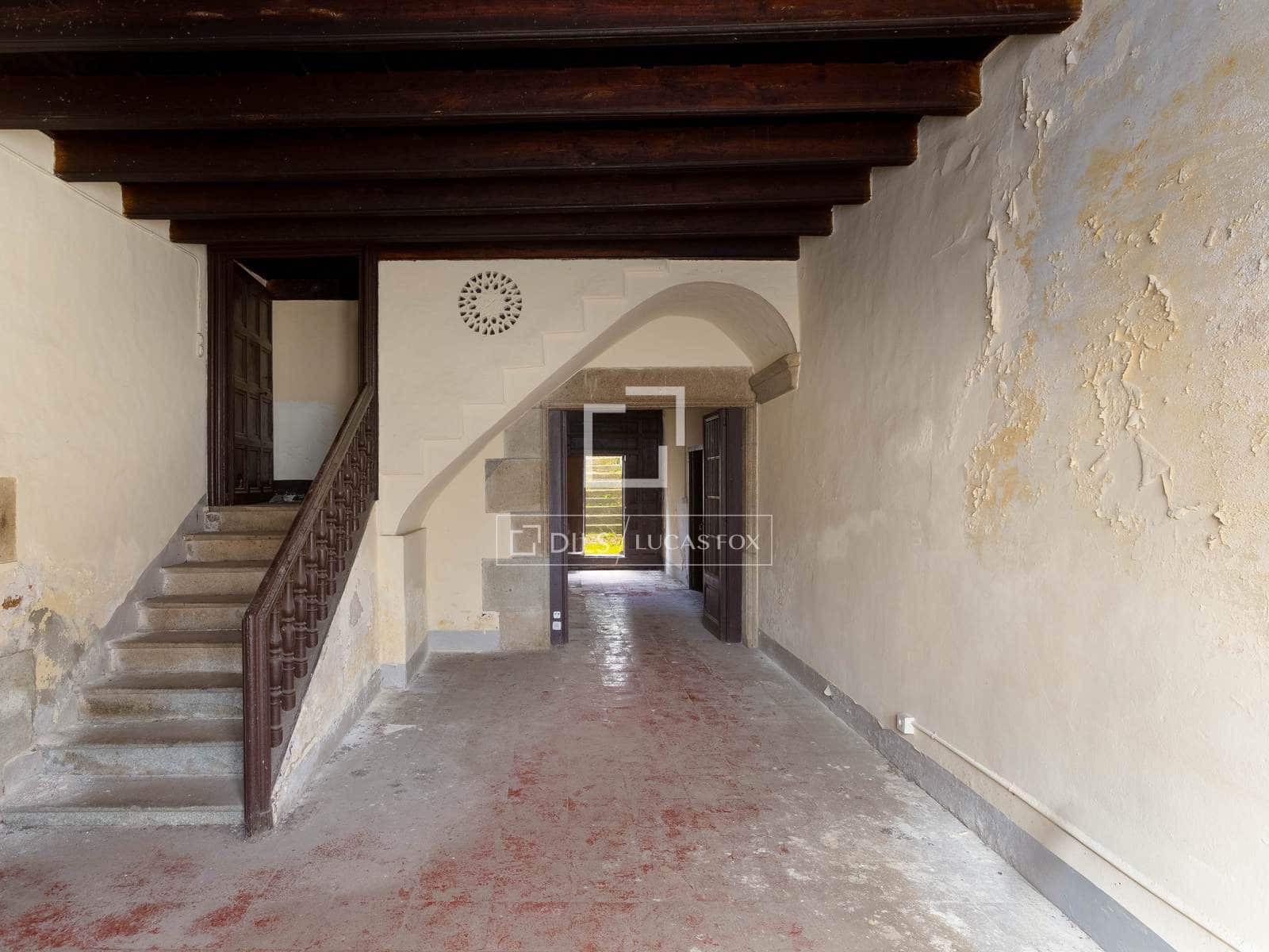 Kaupallinen myytävänä paikassa Sant Andreu de Llavaneres mukana uima-altaan 
autotalli - 2 100 000 € (Ref: 9642871)