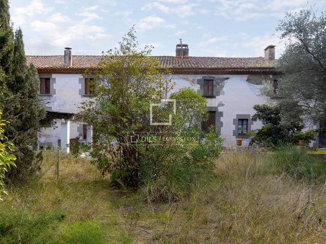 Kaupallinen myytävänä paikassa Sant Andreu de Llavaneres mukana uima-altaan 
autotalli - 2 100 000 € (Ref: 9642871)