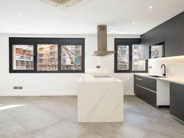 3 quarto Apartamento para venda em Barcelona cidade - 595 000 € (Ref: 9643470)