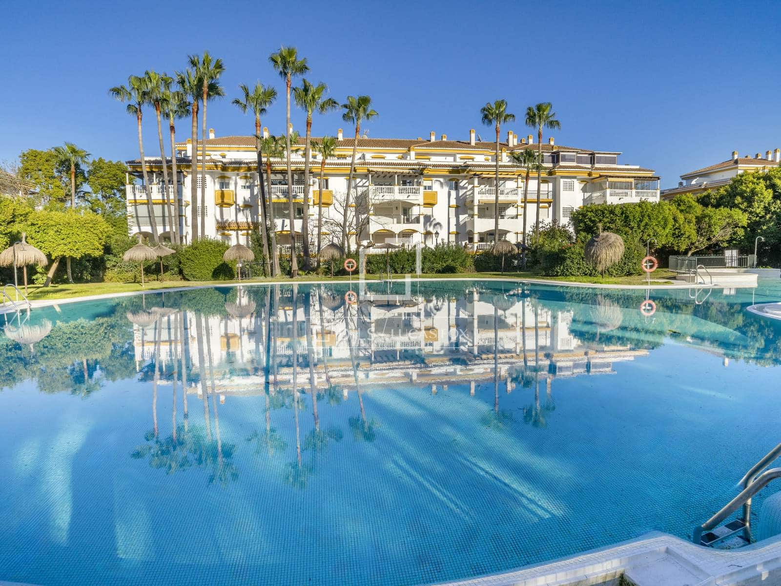 3 Zimmer Penthouse zu verkaufen in Marbella mit Pool Garage - 495.000 € (Ref: 9643476)