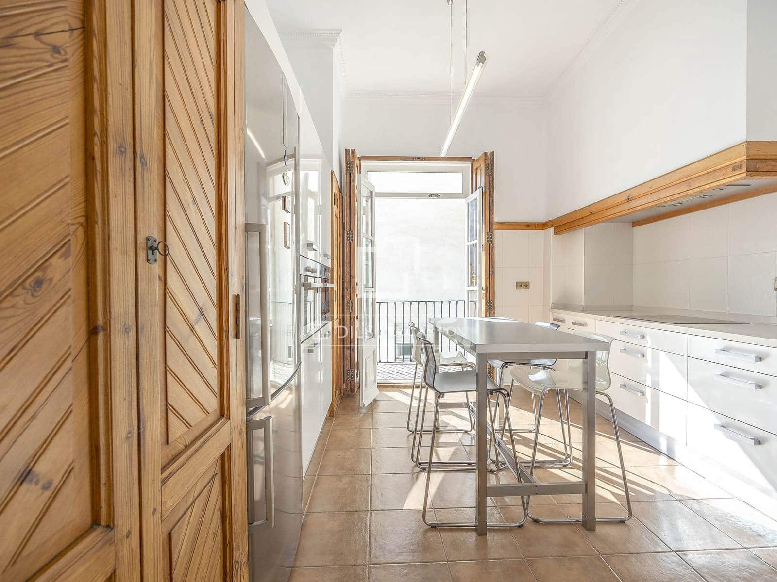 4 sypialnia Apartament na sprzedaż w Miasto Walencja - 1 800 000 € (Ref: 9645535)