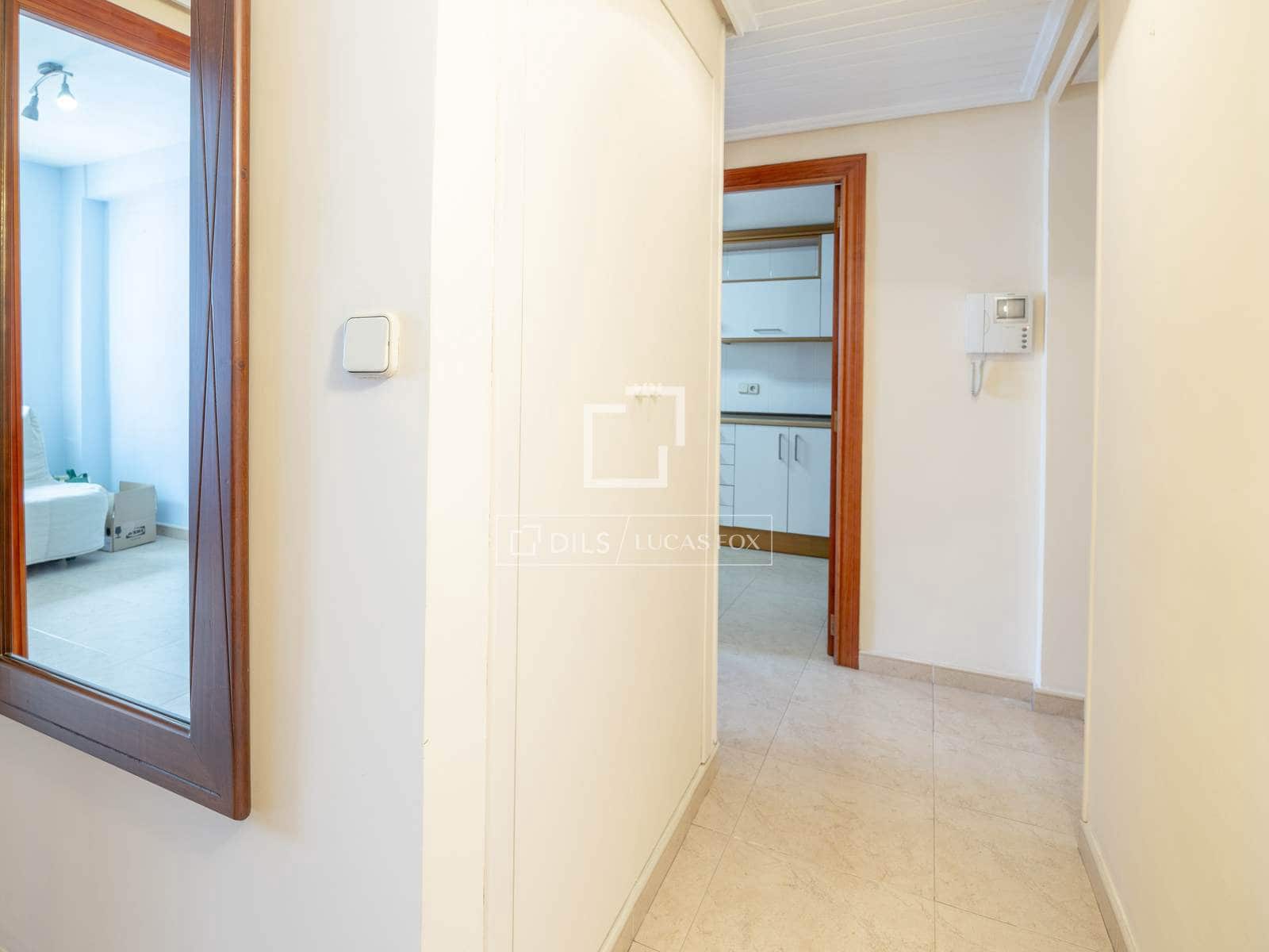 4 slaapkamer Appartement te huur in Valencia stad - € 2.000 (Ref: 9645772)