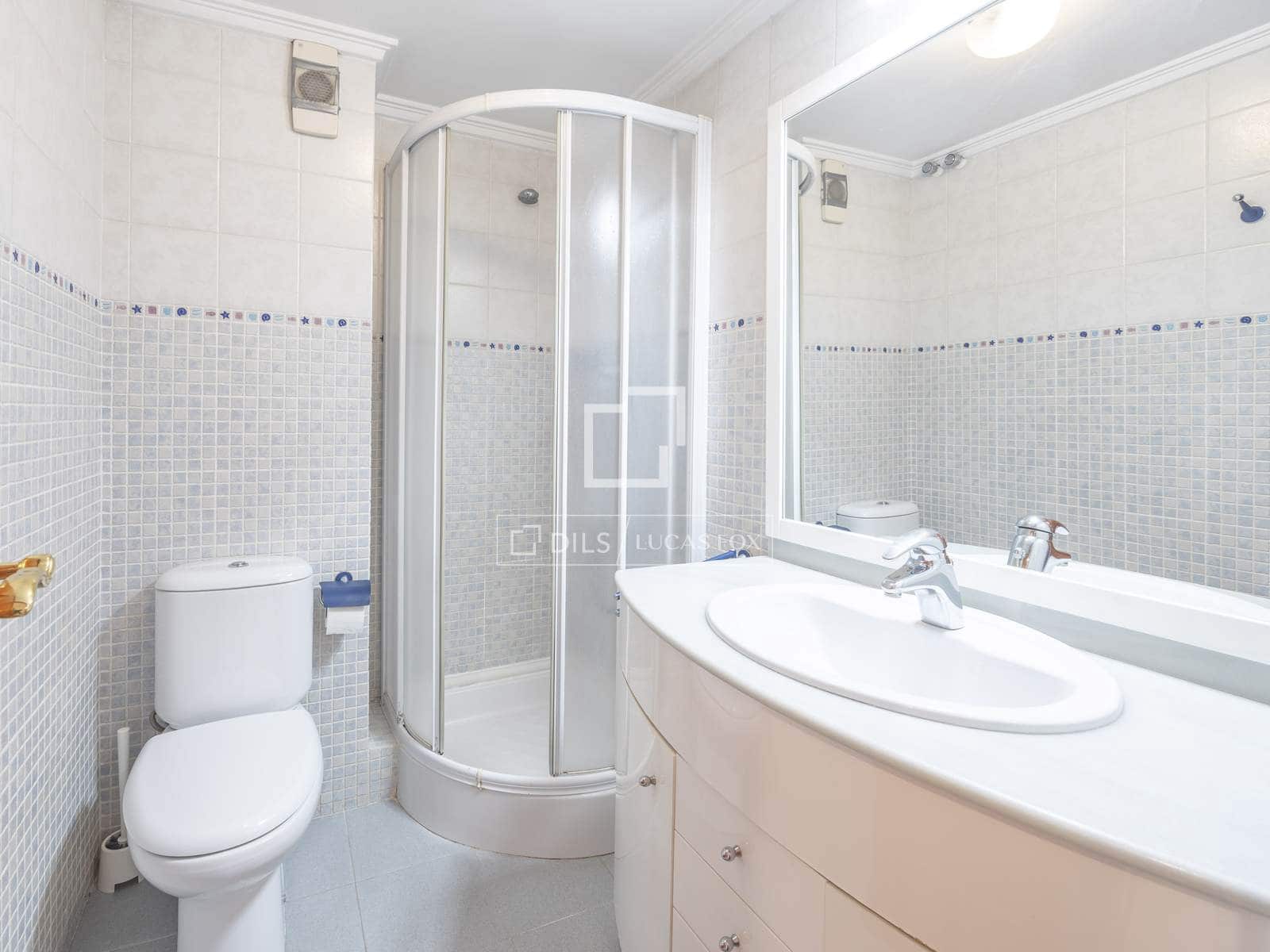 4 slaapkamer Appartement te huur in Valencia stad - € 2.000 (Ref: 9645772)