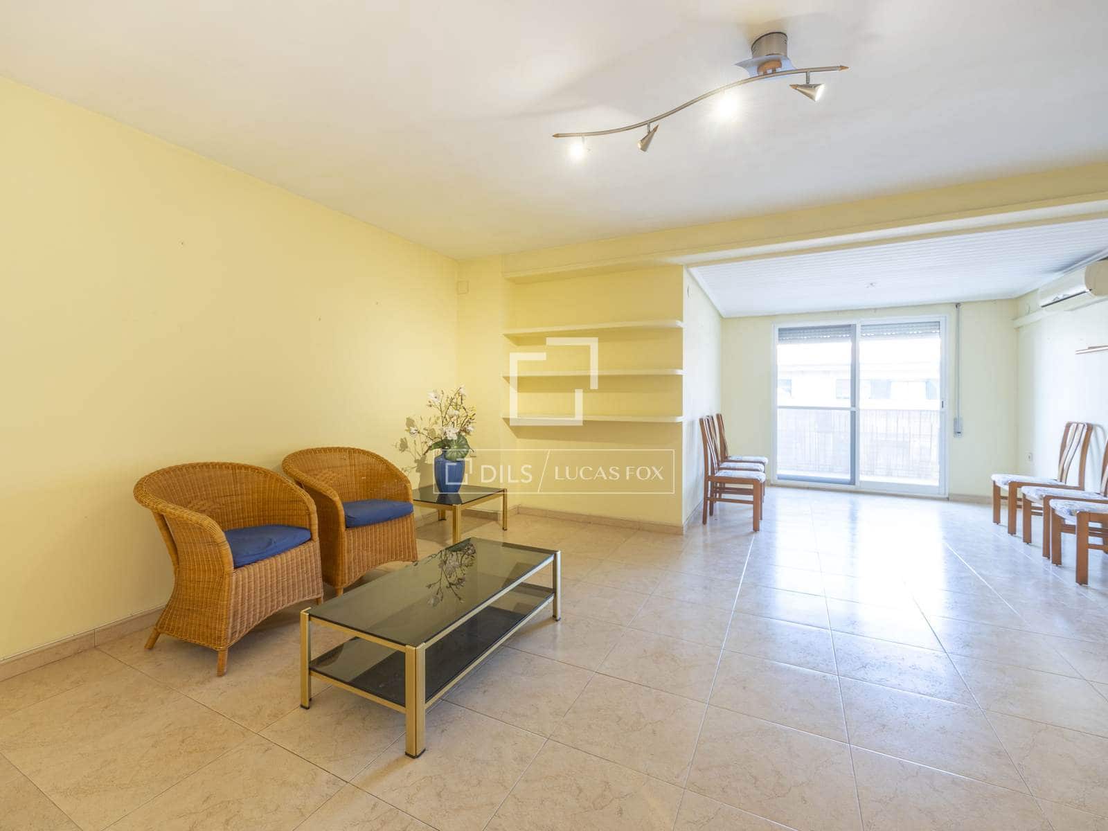 4 slaapkamer Appartement te huur in Valencia stad - € 2.000 (Ref: 9645772)