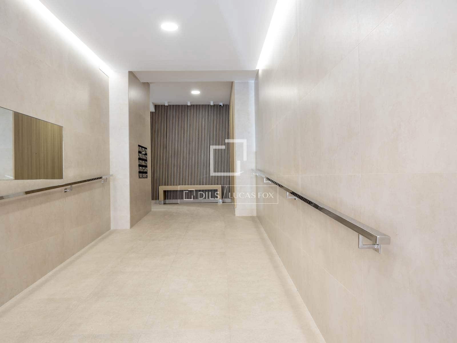 4 slaapkamer Appartement te huur in Valencia stad - € 2.000 (Ref: 9645772)