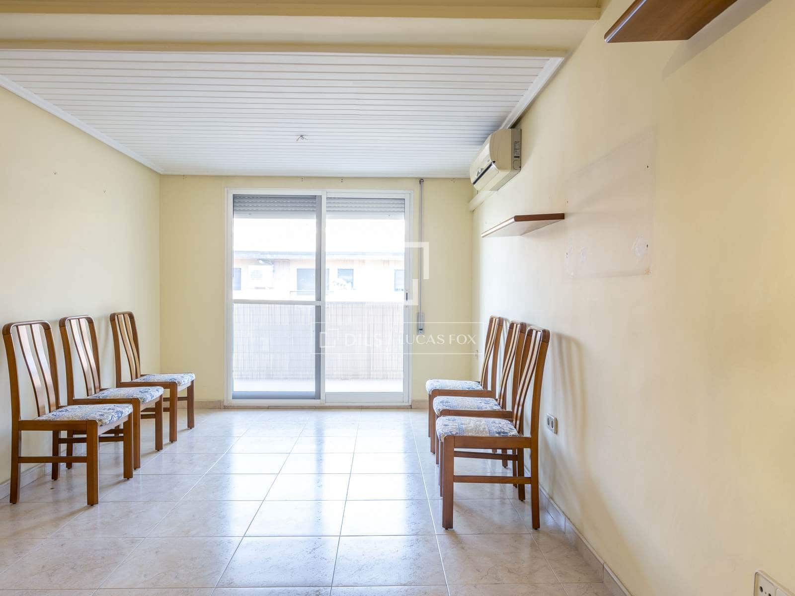 4 slaapkamer Appartement te huur in Valencia stad - € 2.000 (Ref: 9645772)