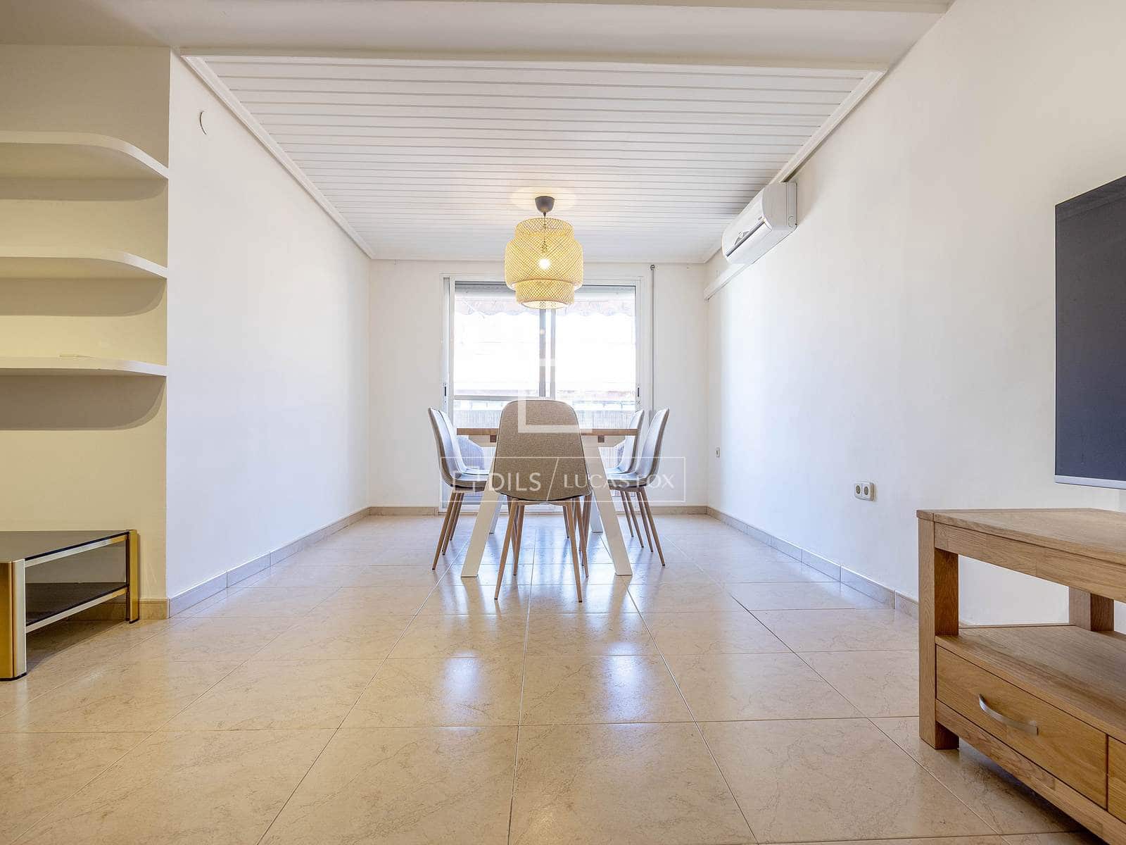 4 bedroom Apartment for rent in Valencia city - € 2,000 (Ref: 9645772)