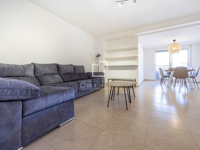 4 slaapkamer Appartement te huur in Valencia stad - € 2.000 (Ref: 9645772)