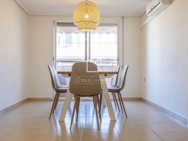 4 slaapkamer Appartement te huur in Valencia stad - € 2.000 (Ref: 9645772)