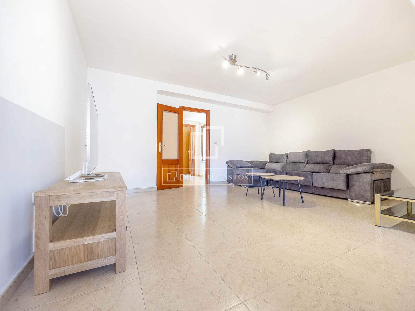 4 bedroom Apartment for rent in Valencia city - € 2,000 (Ref: 9645772)