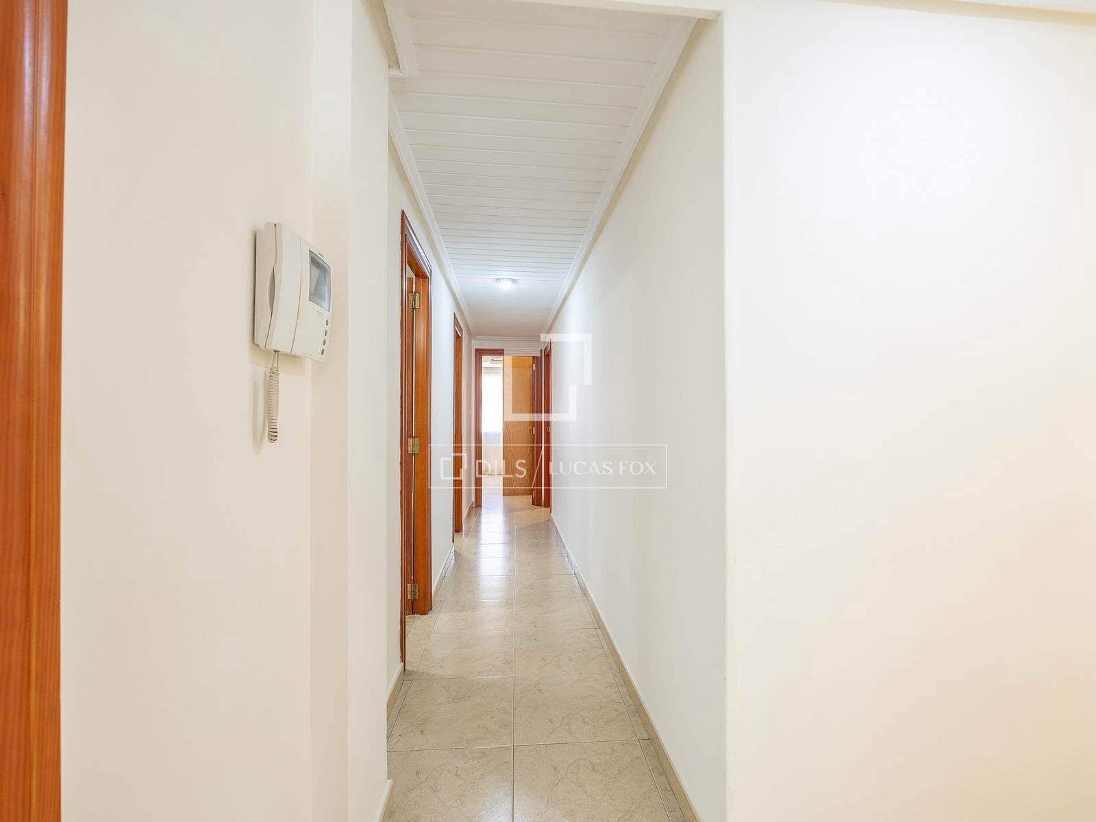 4 bedroom Apartment for rent in Valencia city - € 2,000 (Ref: 9645772)