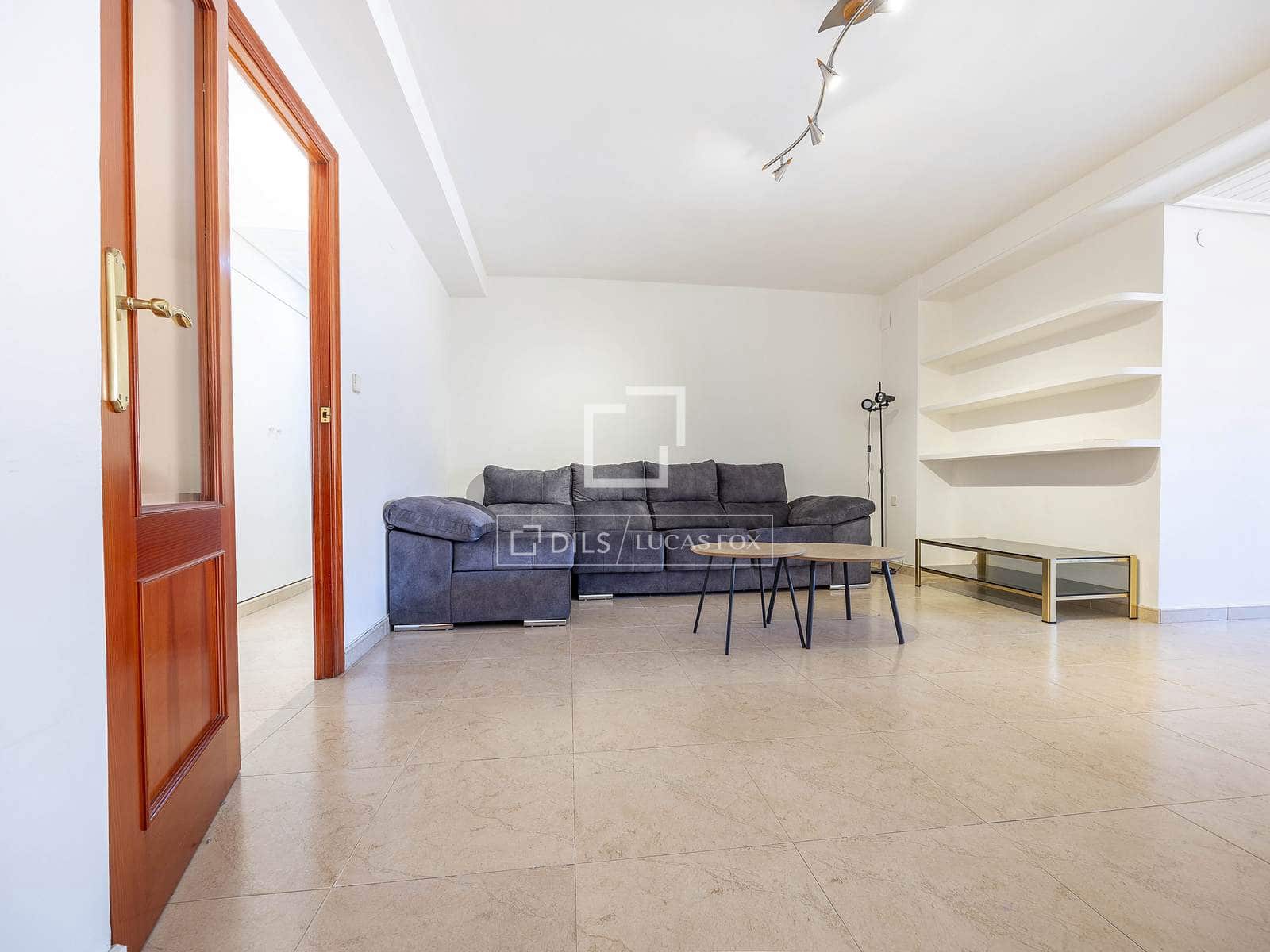 4 bedroom Apartment for rent in Valencia city - € 2,000 (Ref: 9645772)