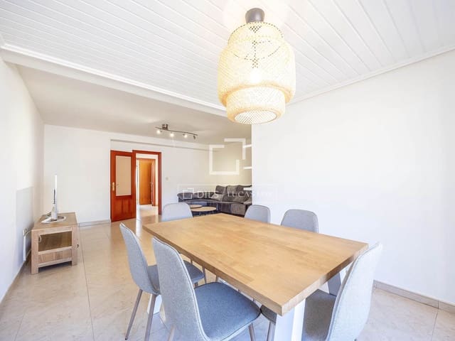 4 slaapkamer Appartement te huur in Valencia stad - € 2.000 (Ref: 9645772)