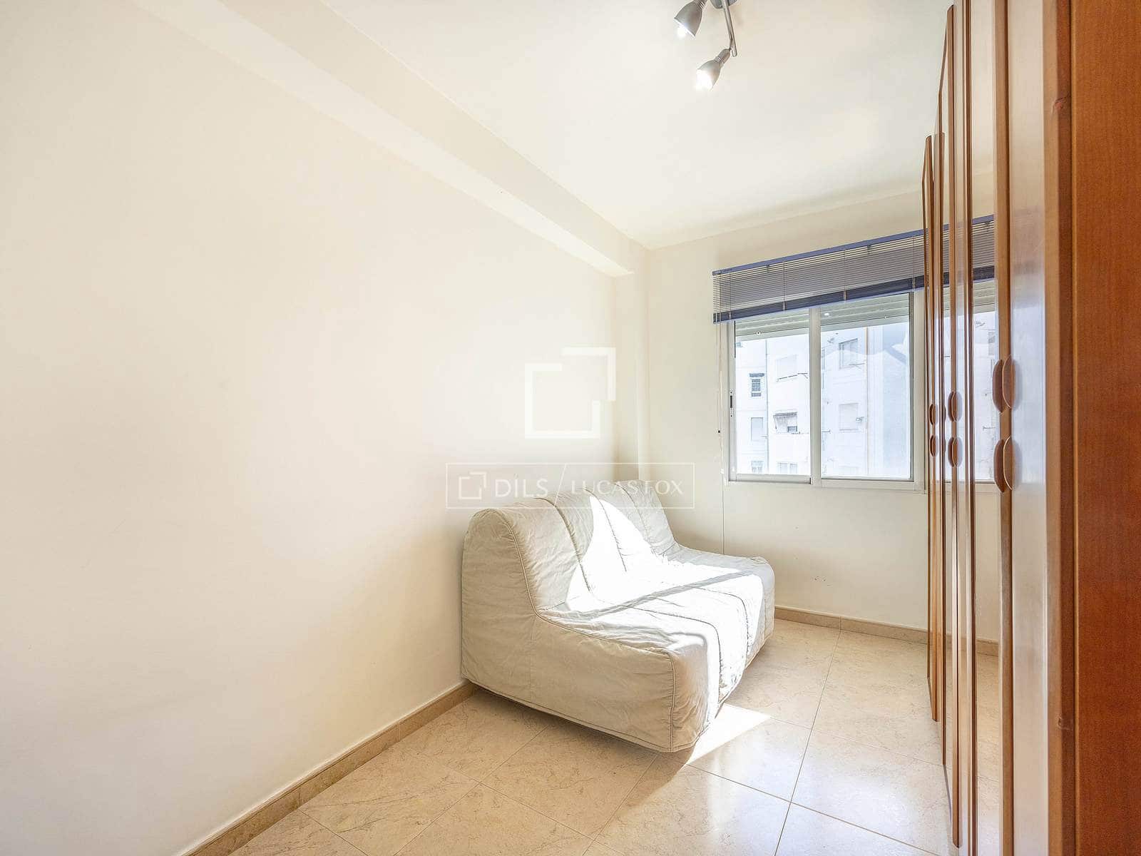4 bedroom Apartment for rent in Valencia city - € 2,000 (Ref: 9645772)