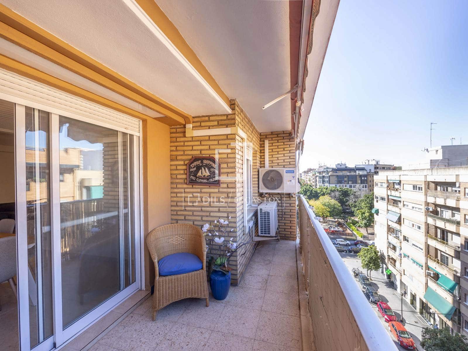 4 bedroom Apartment for rent in Valencia city - € 2,000 (Ref: 9645772)