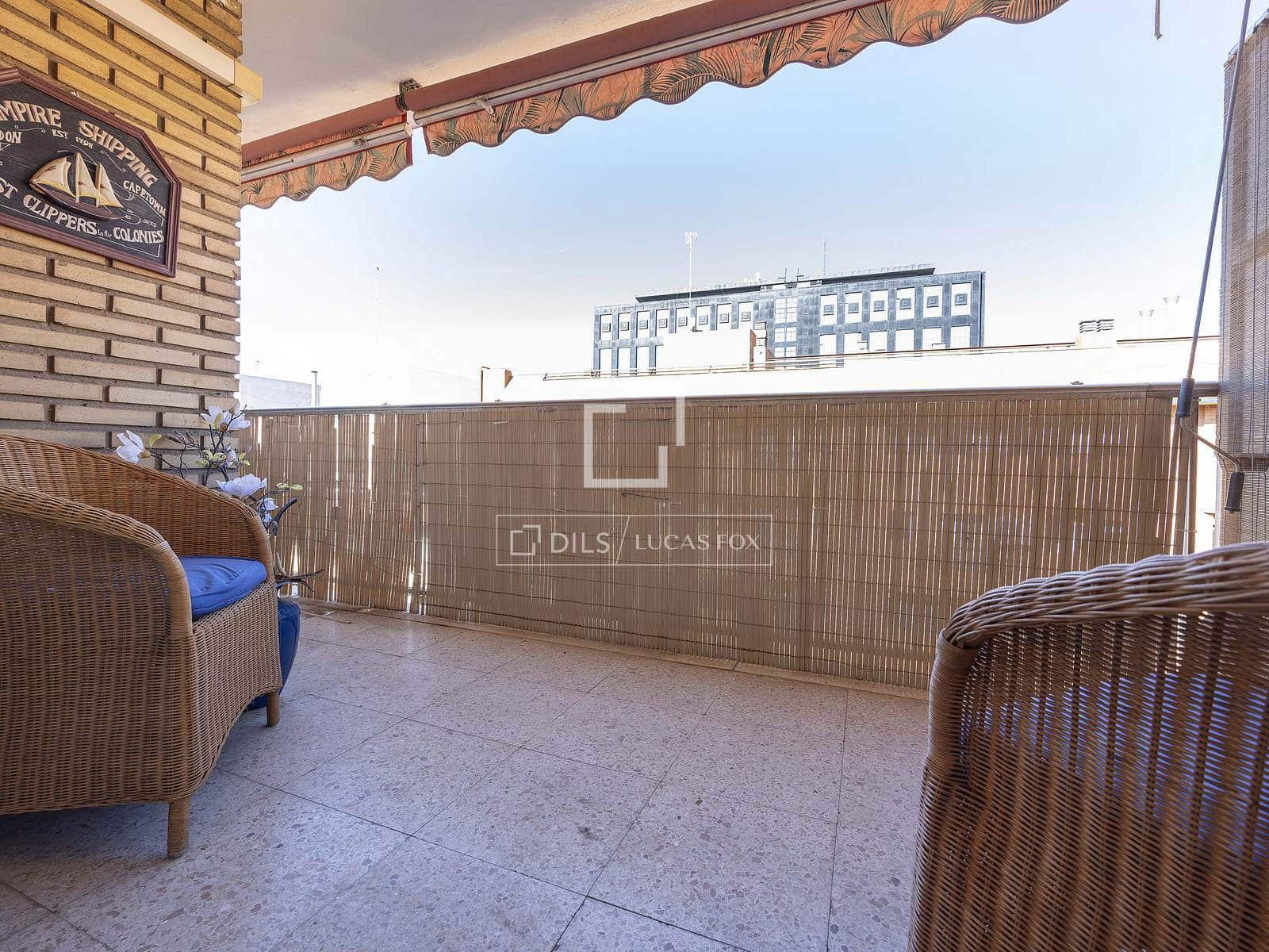 4 bedroom Apartment for rent in Valencia city - € 2,000 (Ref: 9645772)