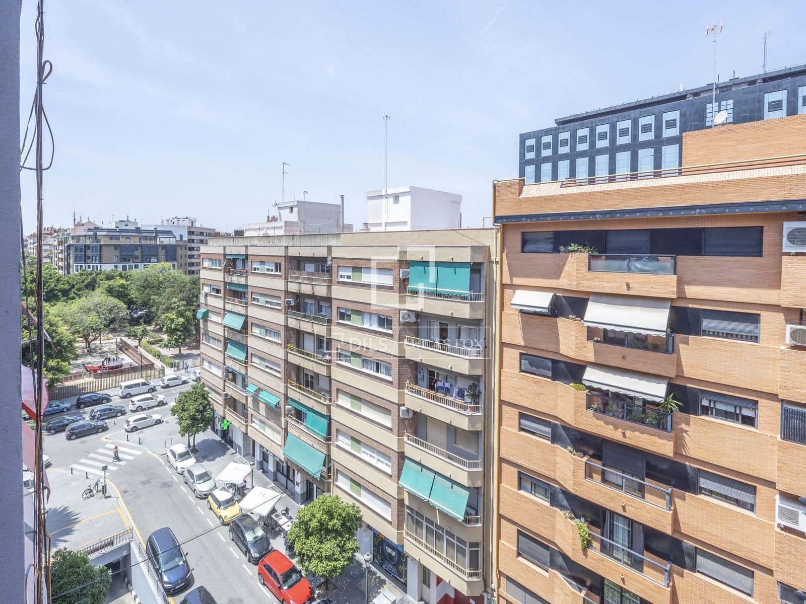 4 bedroom Apartment for rent in Valencia city - € 2,000 (Ref: 9645772)