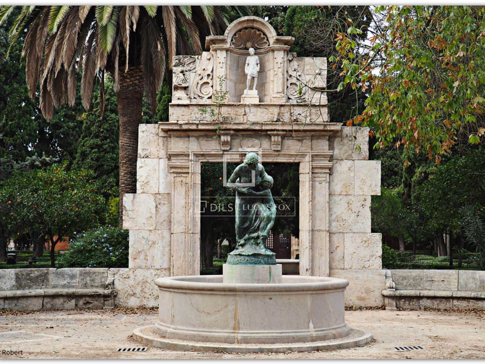 4 bedroom Apartment for rent in Valencia city - € 2,000 (Ref: 9645772)