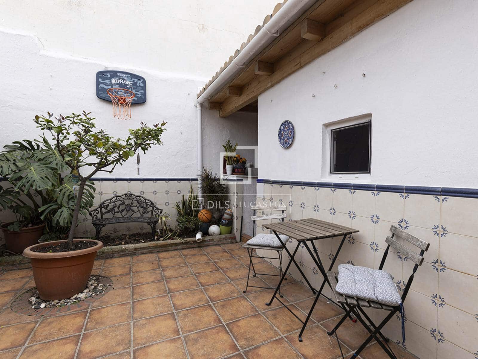 3 Zimmer Villa zu verkaufen in Estepona - 495.000 € (Ref: 9645773)