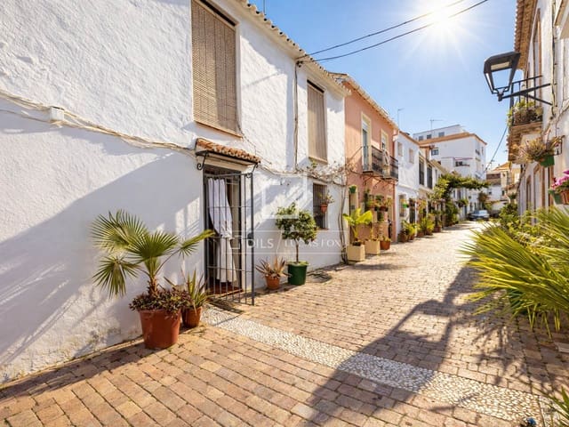 3 Zimmer Villa zu verkaufen in Estepona - 495.000 € (Ref: 9645773)