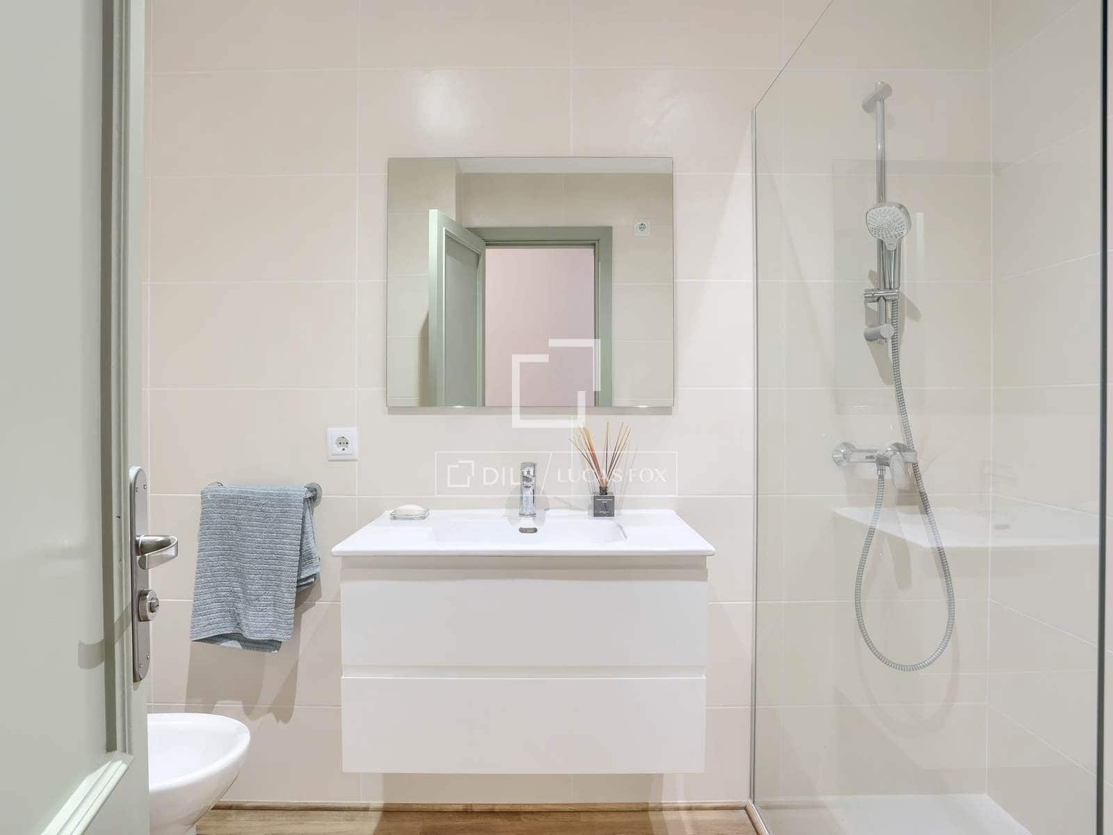 Apartamento de 2 habitaciones en Santa Ponsa en venta con piscina garaje - 595.000 € (Ref: 9645774)