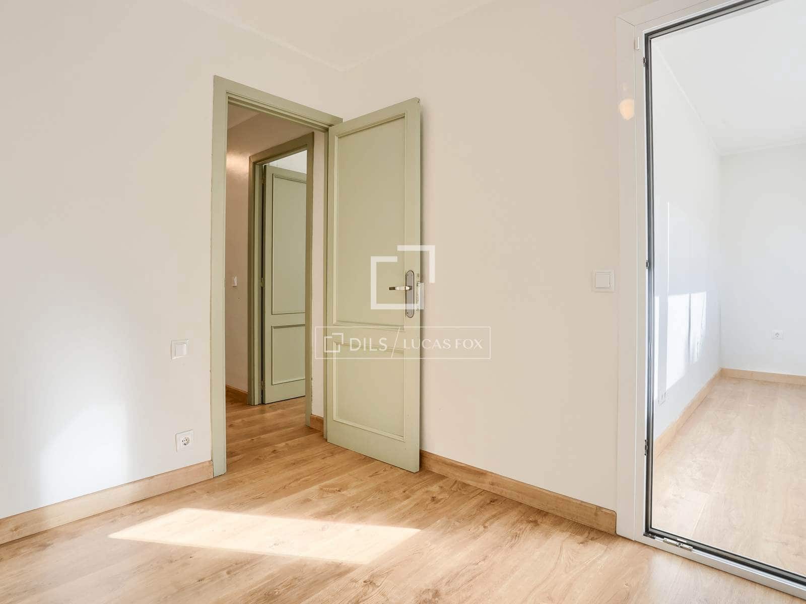 Apartamento de 2 habitaciones en Santa Ponsa en venta con piscina garaje - 595.000 € (Ref: 9645774)