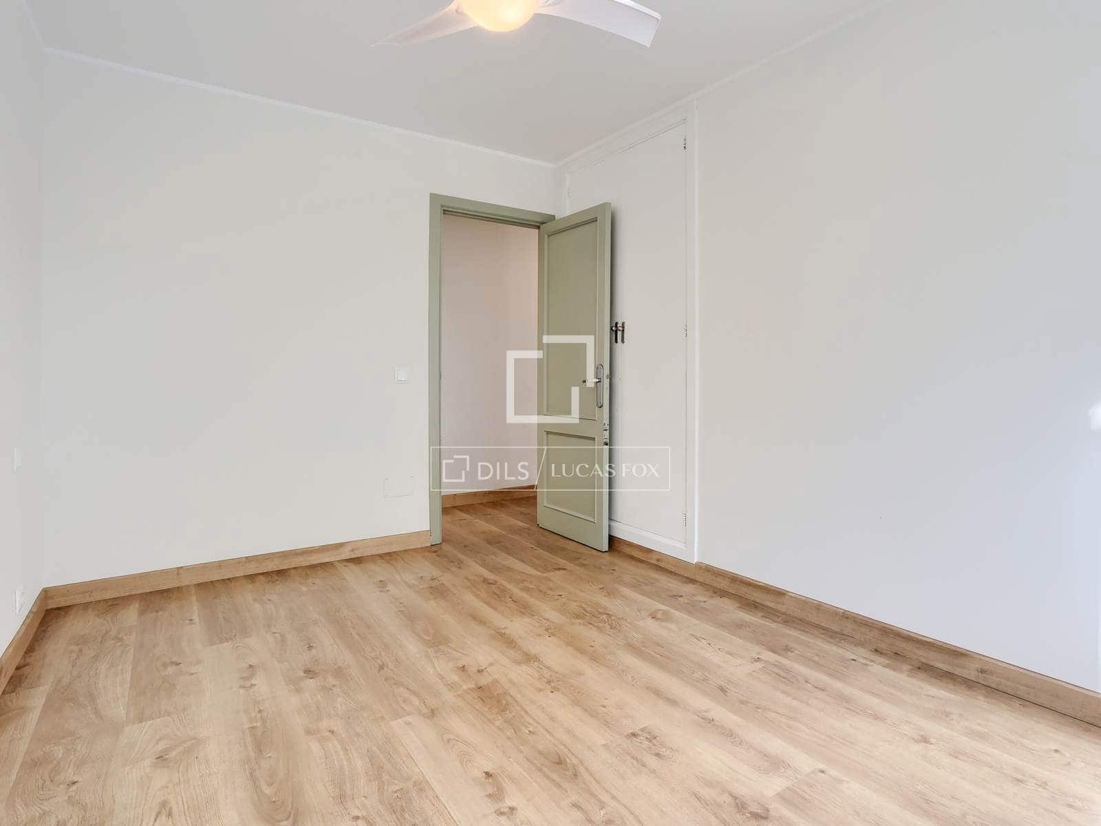 Apartamento de 2 habitaciones en Santa Ponsa en venta con piscina garaje - 595.000 € (Ref: 9645774)