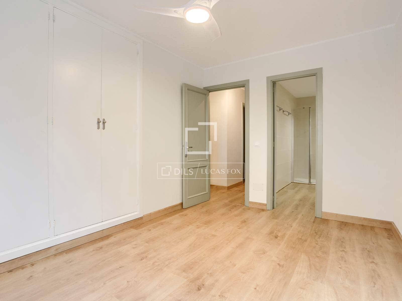 Apartamento de 2 habitaciones en Santa Ponsa en venta con piscina garaje - 595.000 € (Ref: 9645774)