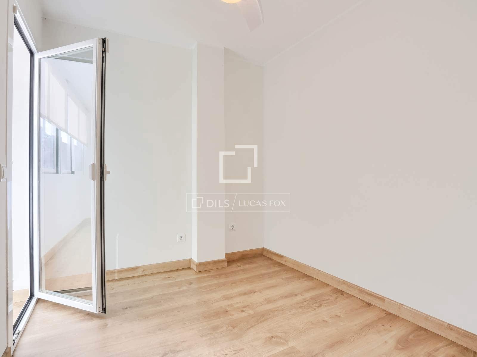 Apartamento de 2 habitaciones en Santa Ponsa en venta con piscina garaje - 595.000 € (Ref: 9645774)