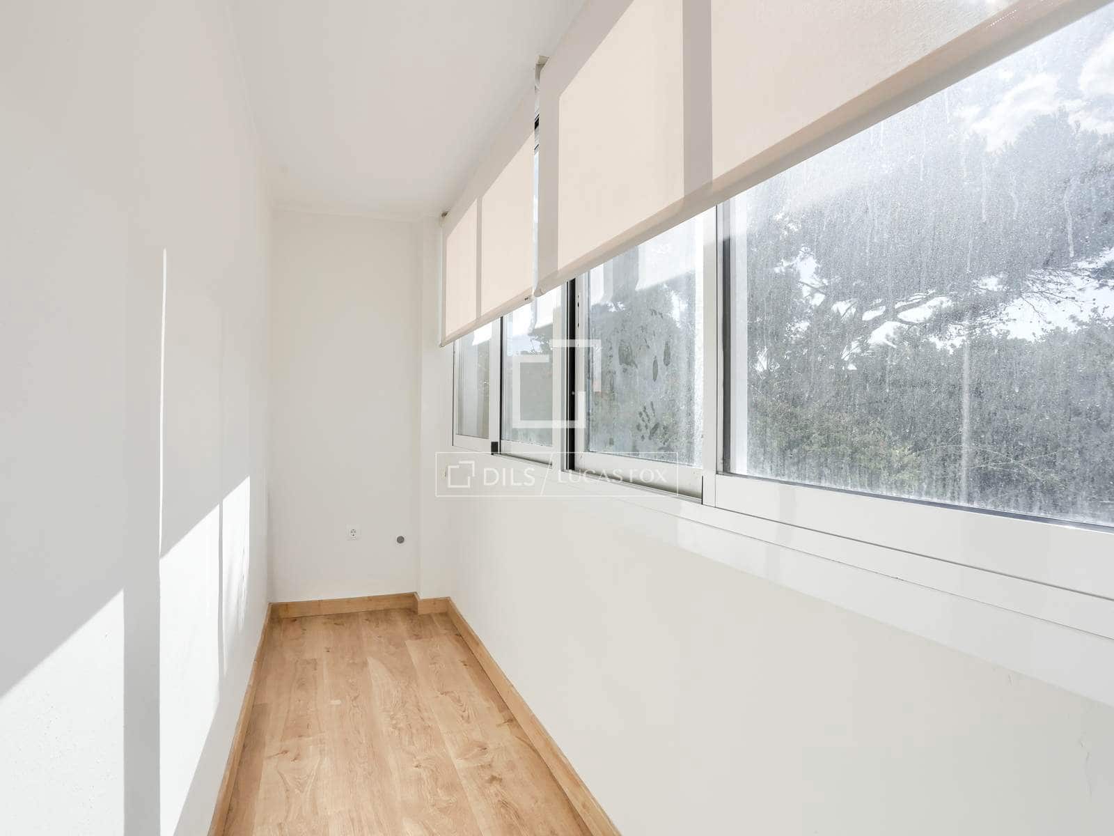 Apartamento de 2 habitaciones en Santa Ponsa en venta con piscina garaje - 595.000 € (Ref: 9645774)