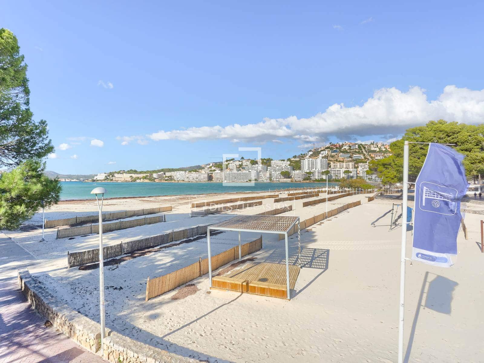 Apartamento de 2 habitaciones en Santa Ponsa en venta con piscina garaje - 595.000 € (Ref: 9645774)