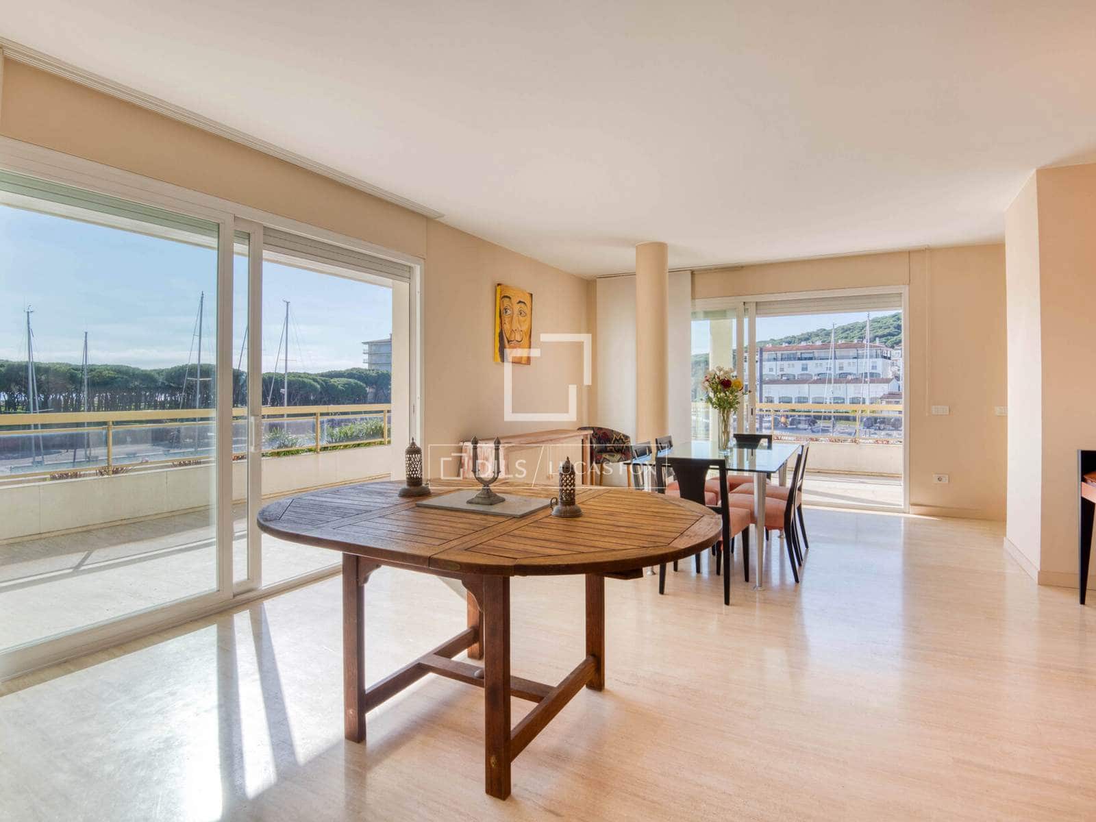 3 sypialnia Apartament na sprzedaż w Platja d'Aro z basenem garażem - 1 260 000 € (Ref: 9646158)