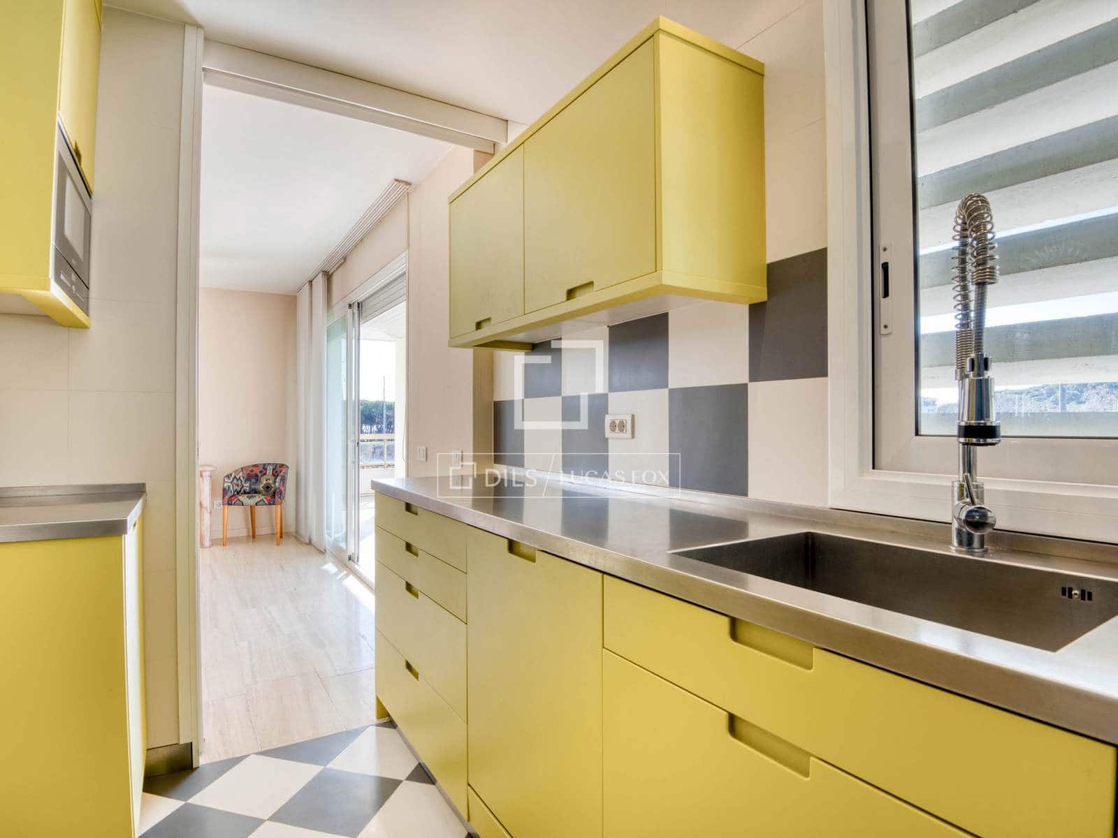 3 sypialnia Apartament na sprzedaż w Platja d'Aro z basenem garażem - 1 260 000 € (Ref: 9646158)