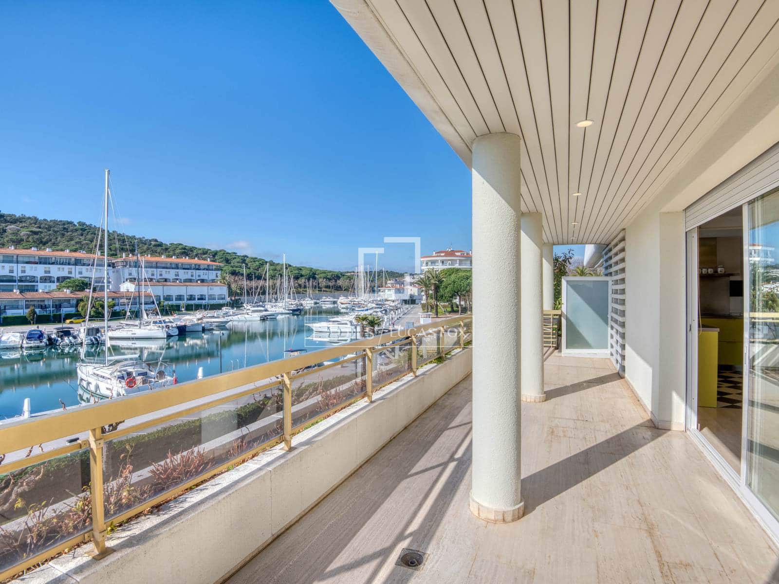 3 sypialnia Apartament na sprzedaż w Platja d'Aro z basenem garażem - 1 260 000 € (Ref: 9646158)