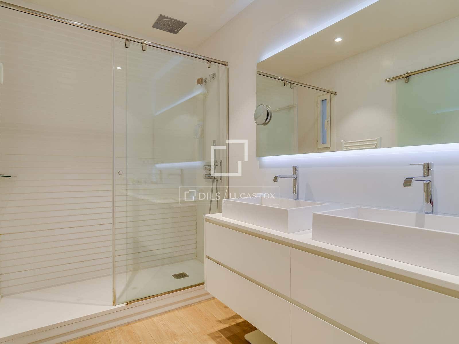 5 slaapkamer Appartement te koop in Barcelona stad met garage - € 1.950.000 (Ref: 9646358)