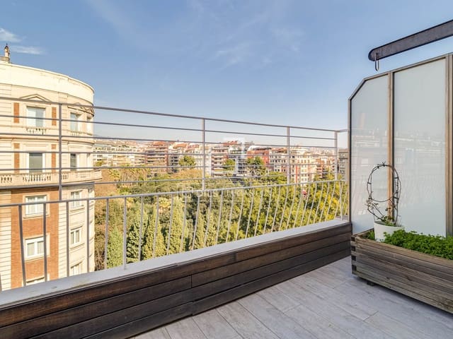 5 slaapkamer Appartement te koop in Barcelona stad met garage - € 1.950.000 (Ref: 9646358)
