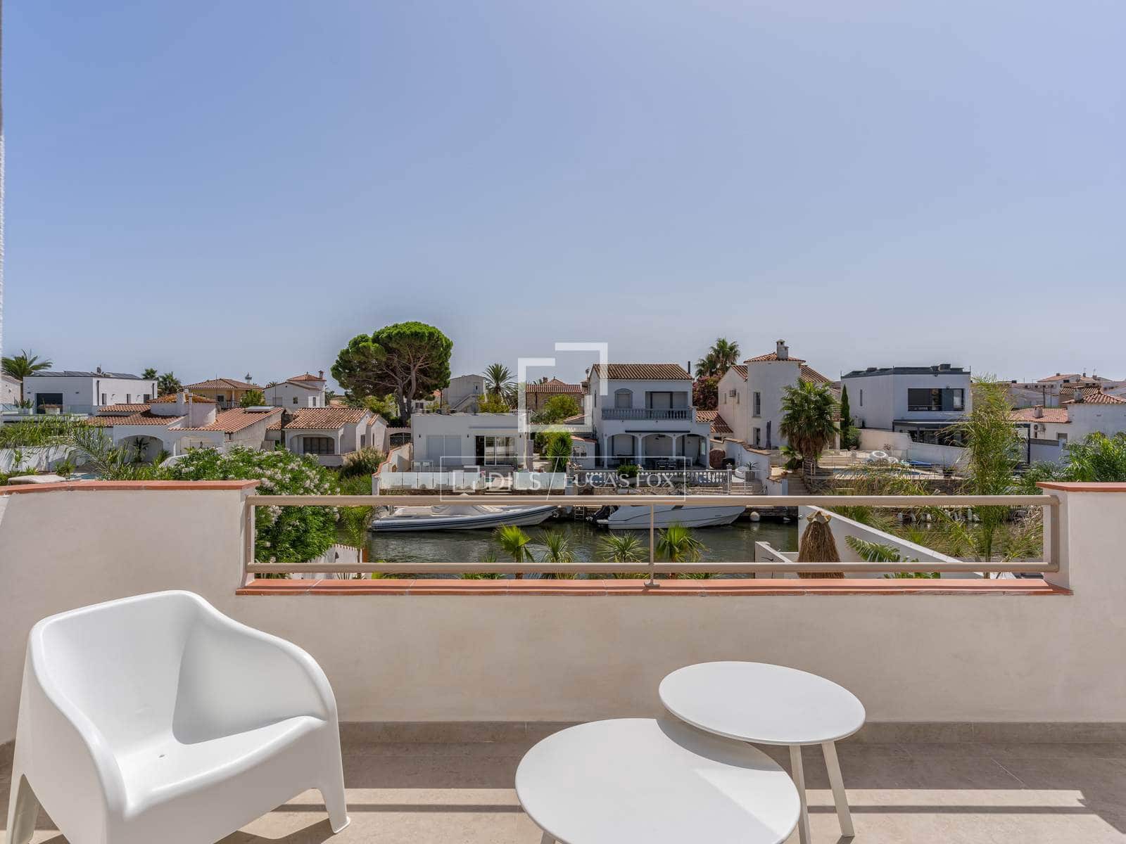 4 soverom Villa til salgs i Empuriabrava med svømmebasseng garasje - € 1 890 000 (Ref: 9650258)
