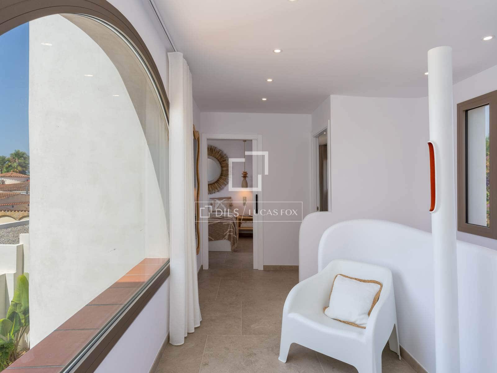 4 soverom Villa til salgs i Empuriabrava med svømmebasseng garasje - € 1 890 000 (Ref: 9650258)