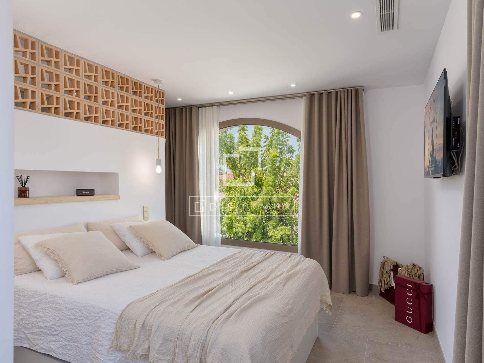 4 soverom Villa til salgs i Empuriabrava med svømmebasseng garasje - € 1 890 000 (Ref: 9650258)