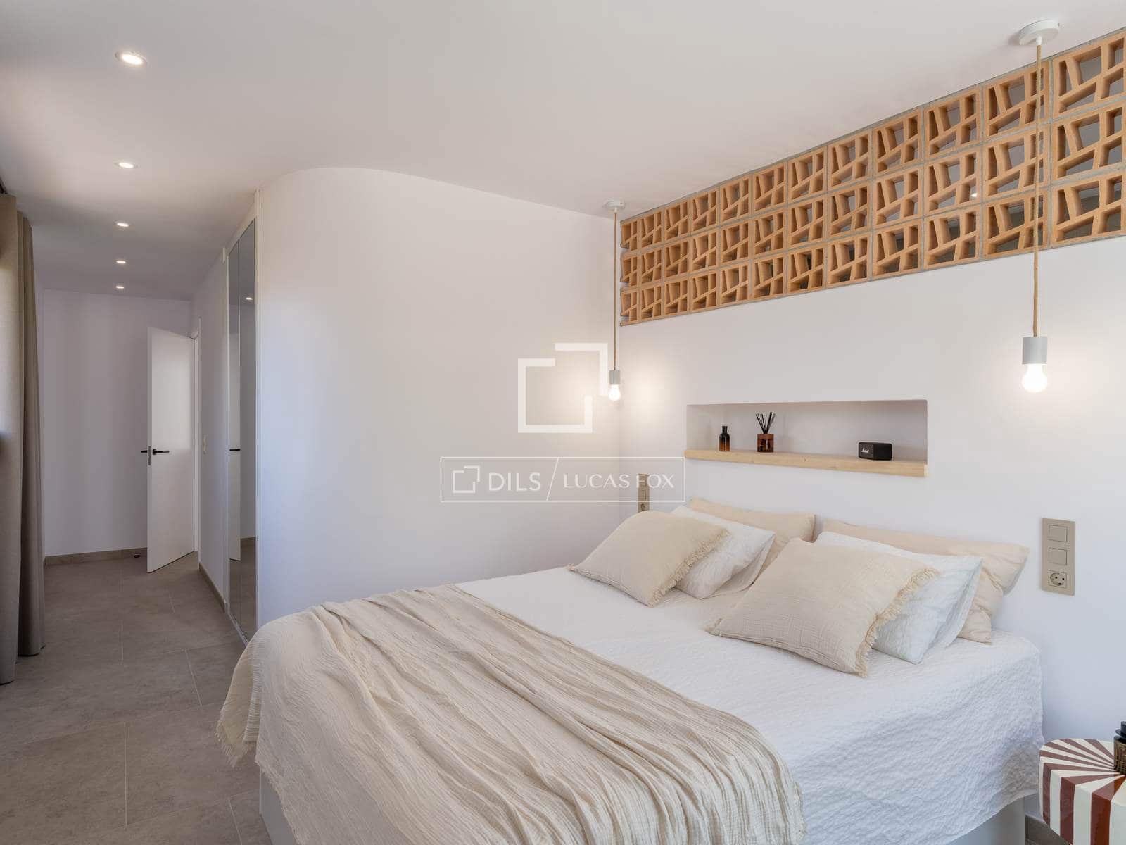 4 soverom Villa til salgs i Empuriabrava med svømmebasseng garasje - € 1 890 000 (Ref: 9650258)